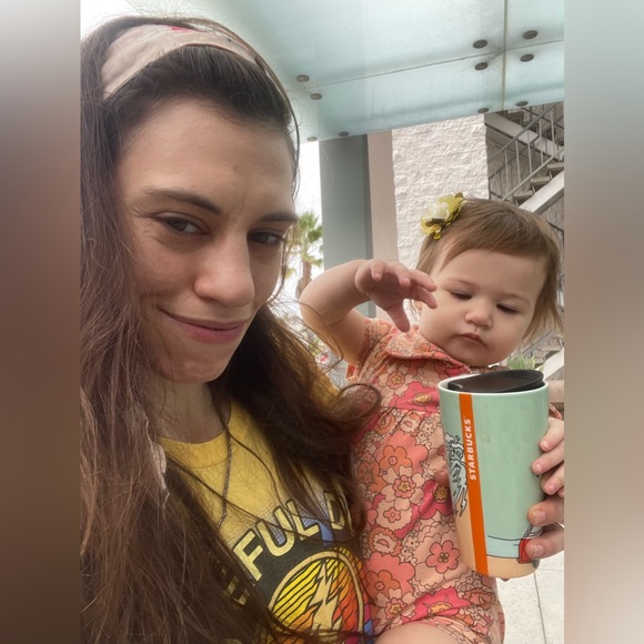 Meet your Posher, Lillian - Picture 1 of 9